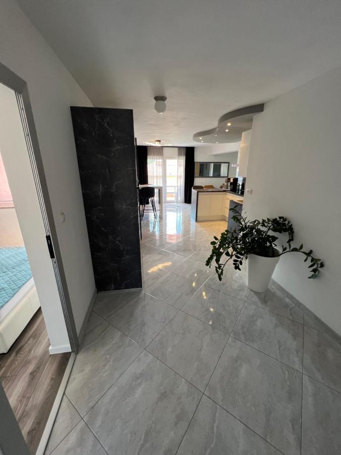 Apartments Cosic Klenovica Luaran gambar