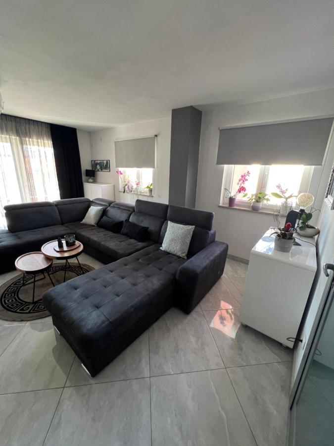 Apartments Cosic Klenovica Luaran gambar