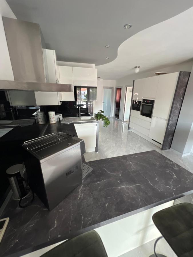 Apartments Cosic Klenovica Luaran gambar