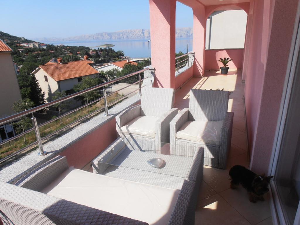 Apartments Cosic Klenovica Bilik gambar